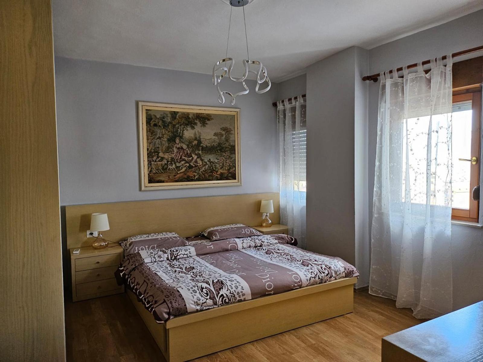 Sky Dwelling Tirana Apartment Ngoại thất bức ảnh