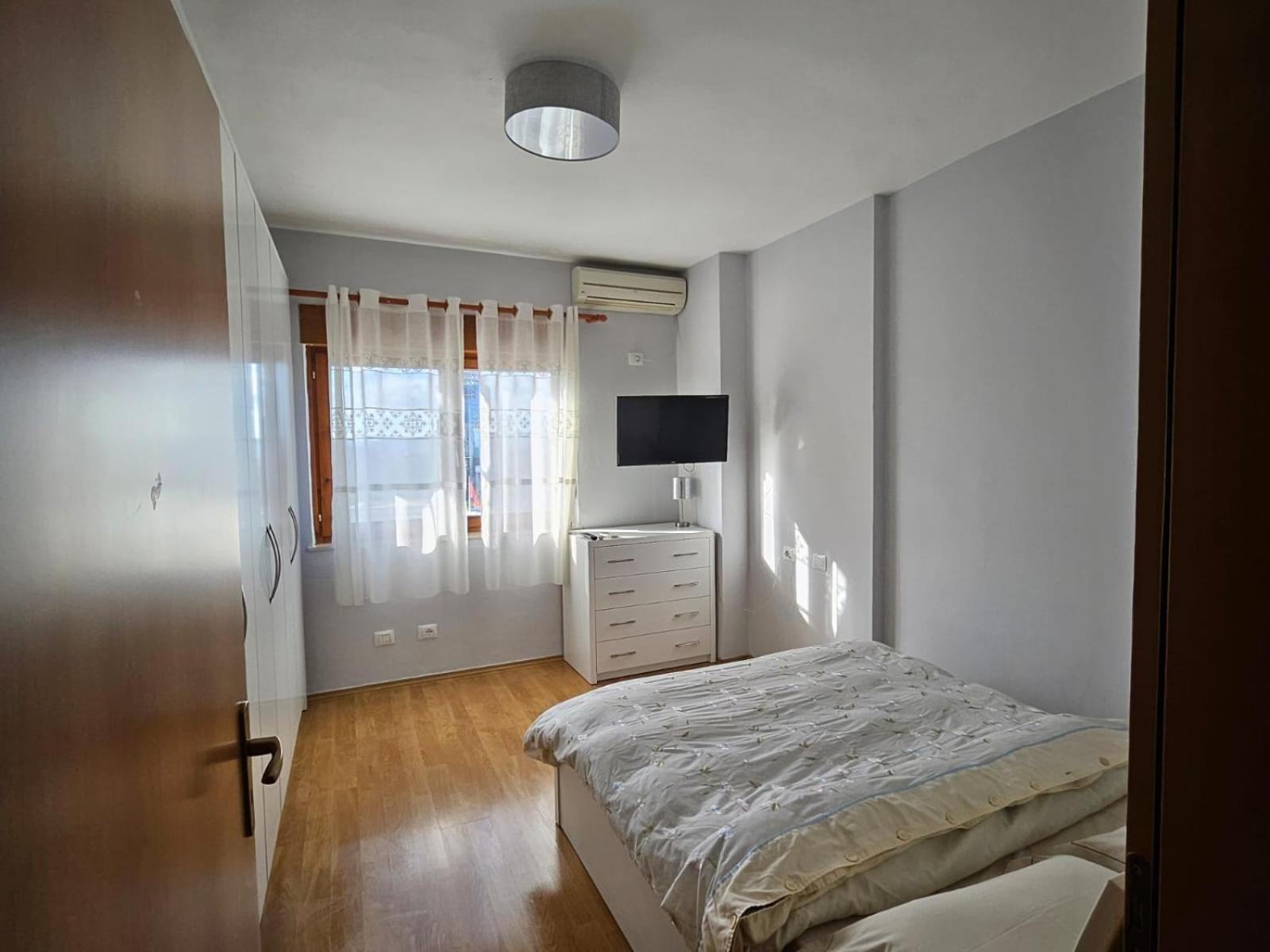 Sky Dwelling Tirana Apartment Ngoại thất bức ảnh